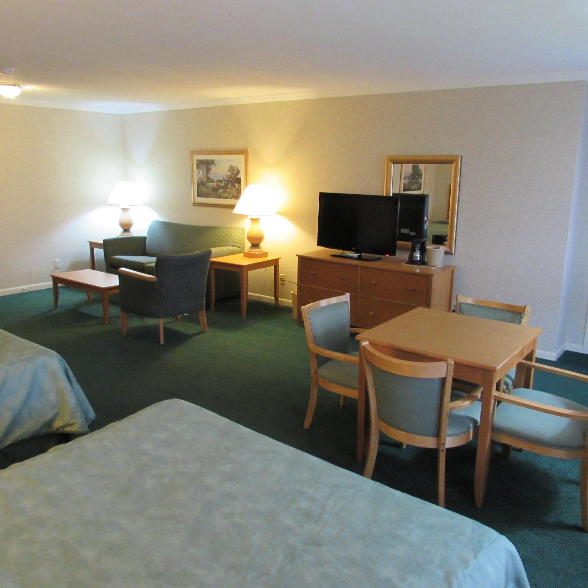 Magnuson Grand Pioneer Inn And Suites Escanaba Eksteriør billede