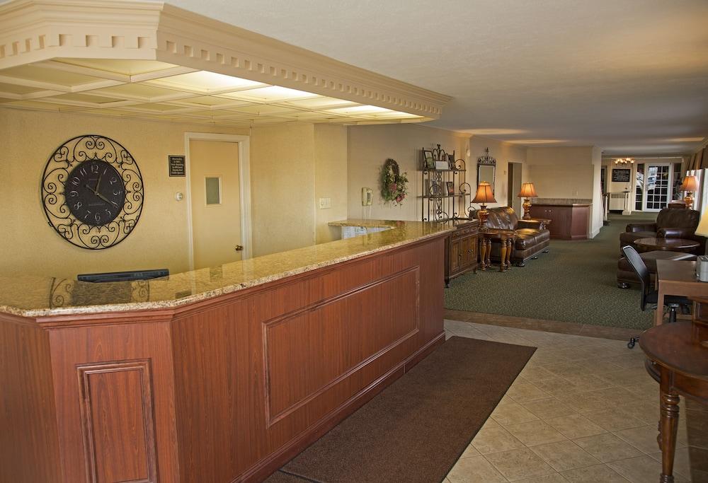 Magnuson Grand Pioneer Inn And Suites Escanaba Eksteriør billede