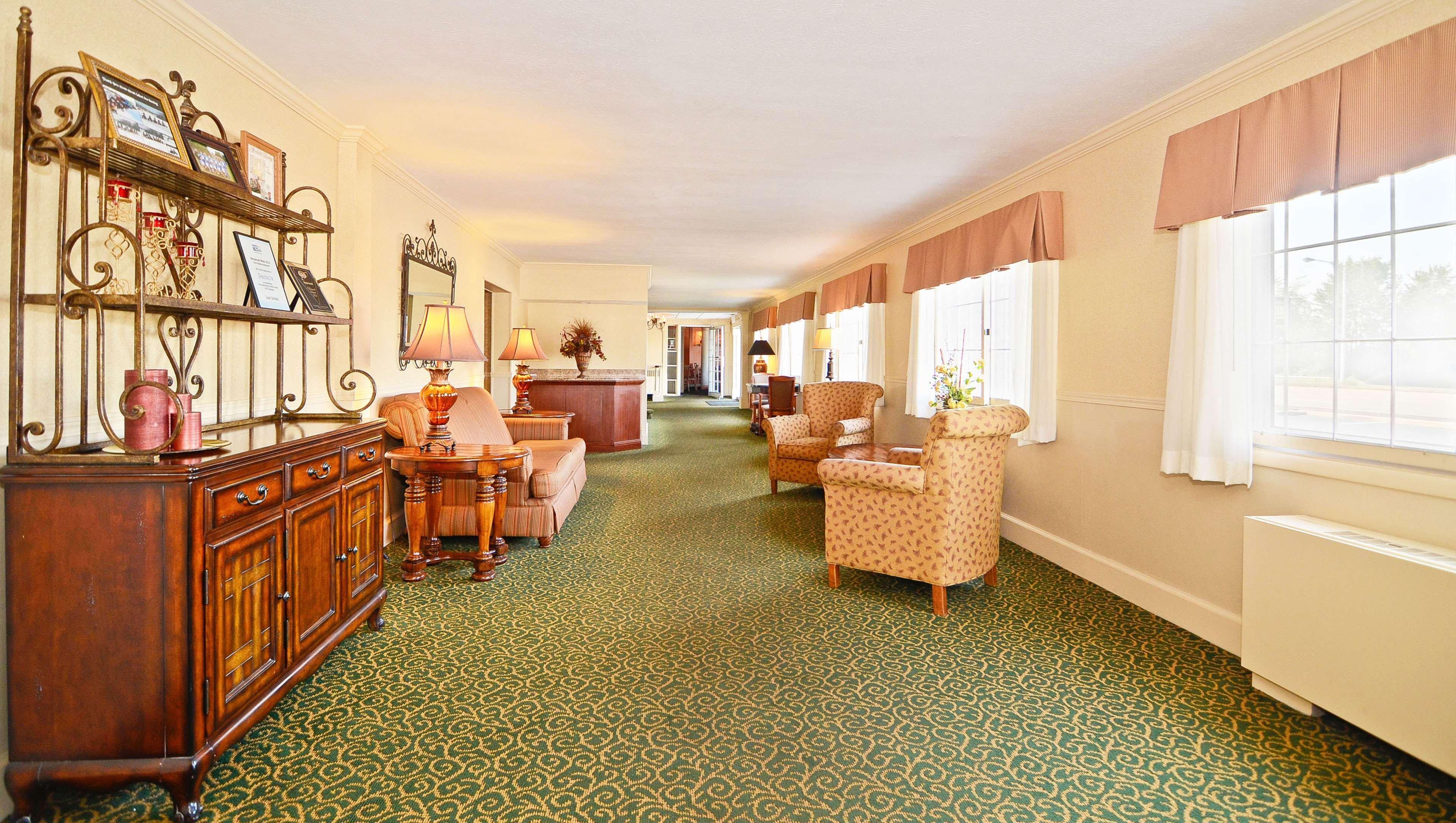 Magnuson Grand Pioneer Inn And Suites Escanaba Eksteriør billede