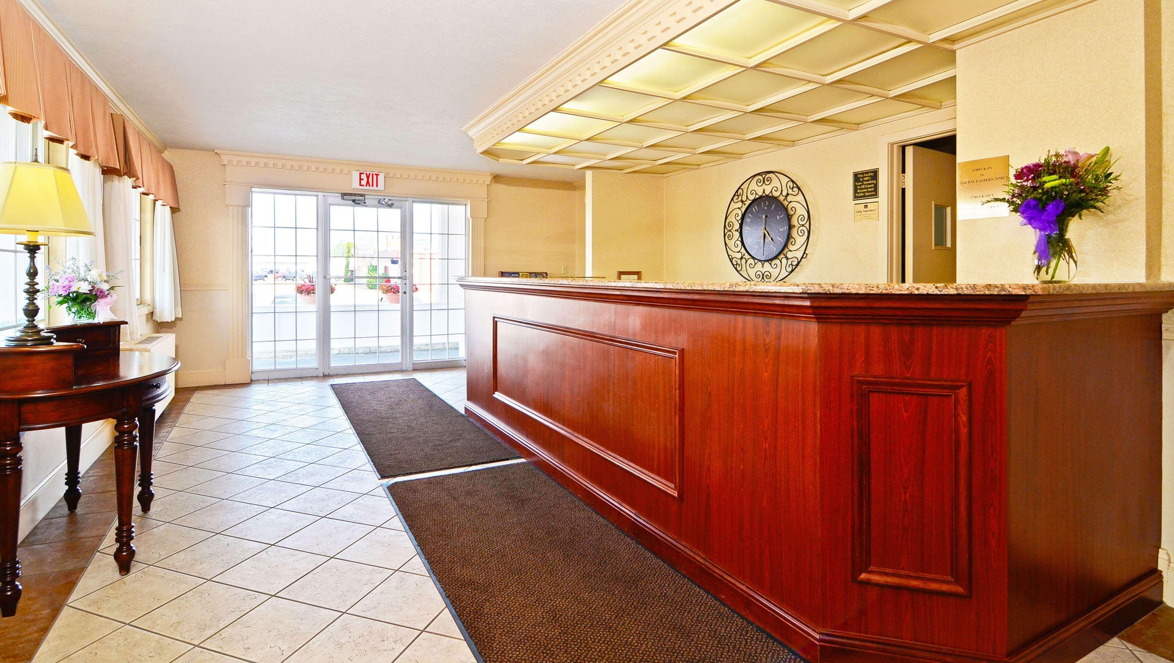 Magnuson Grand Pioneer Inn And Suites Escanaba Eksteriør billede