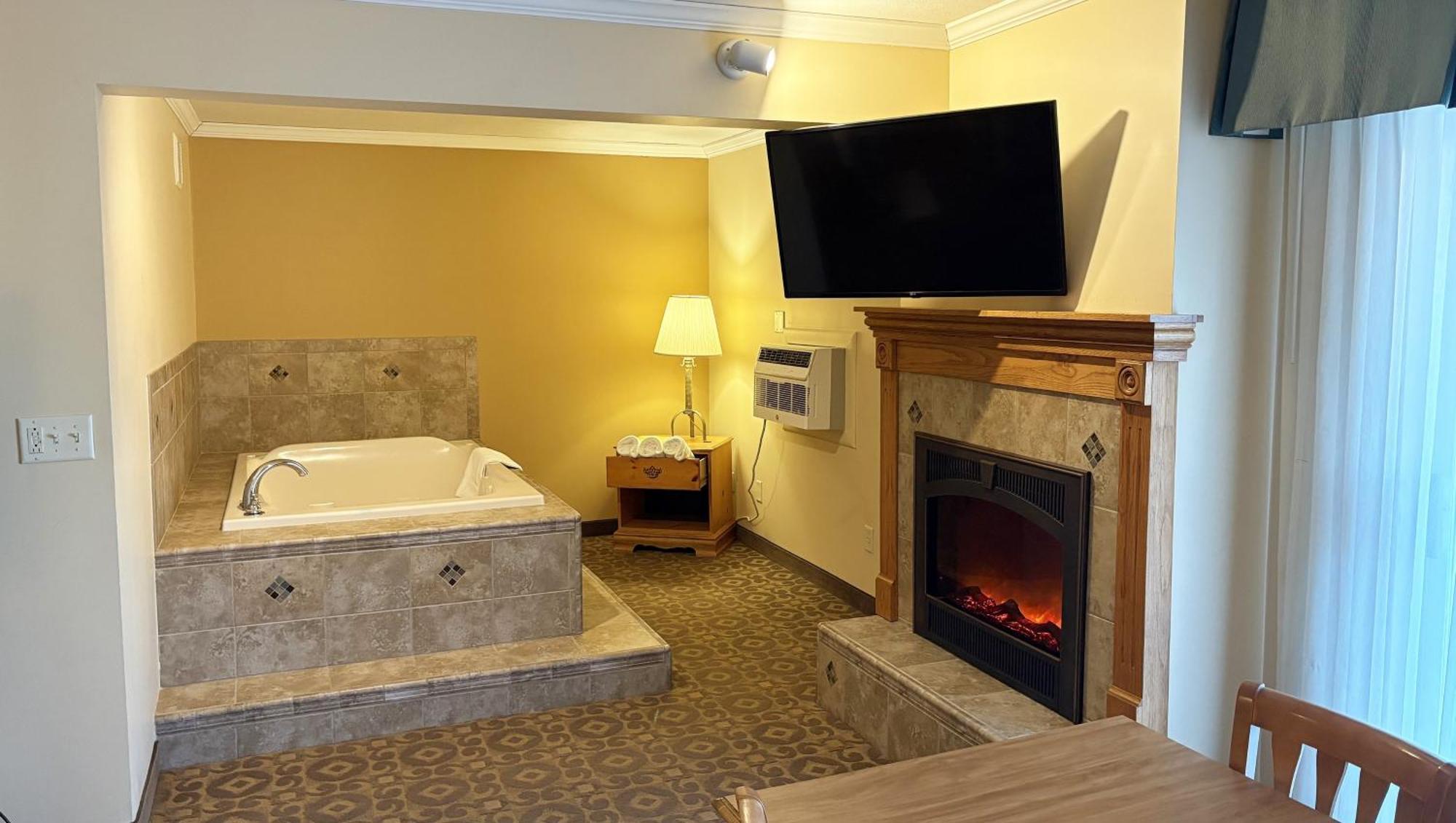 Magnuson Grand Pioneer Inn And Suites Escanaba Eksteriør billede