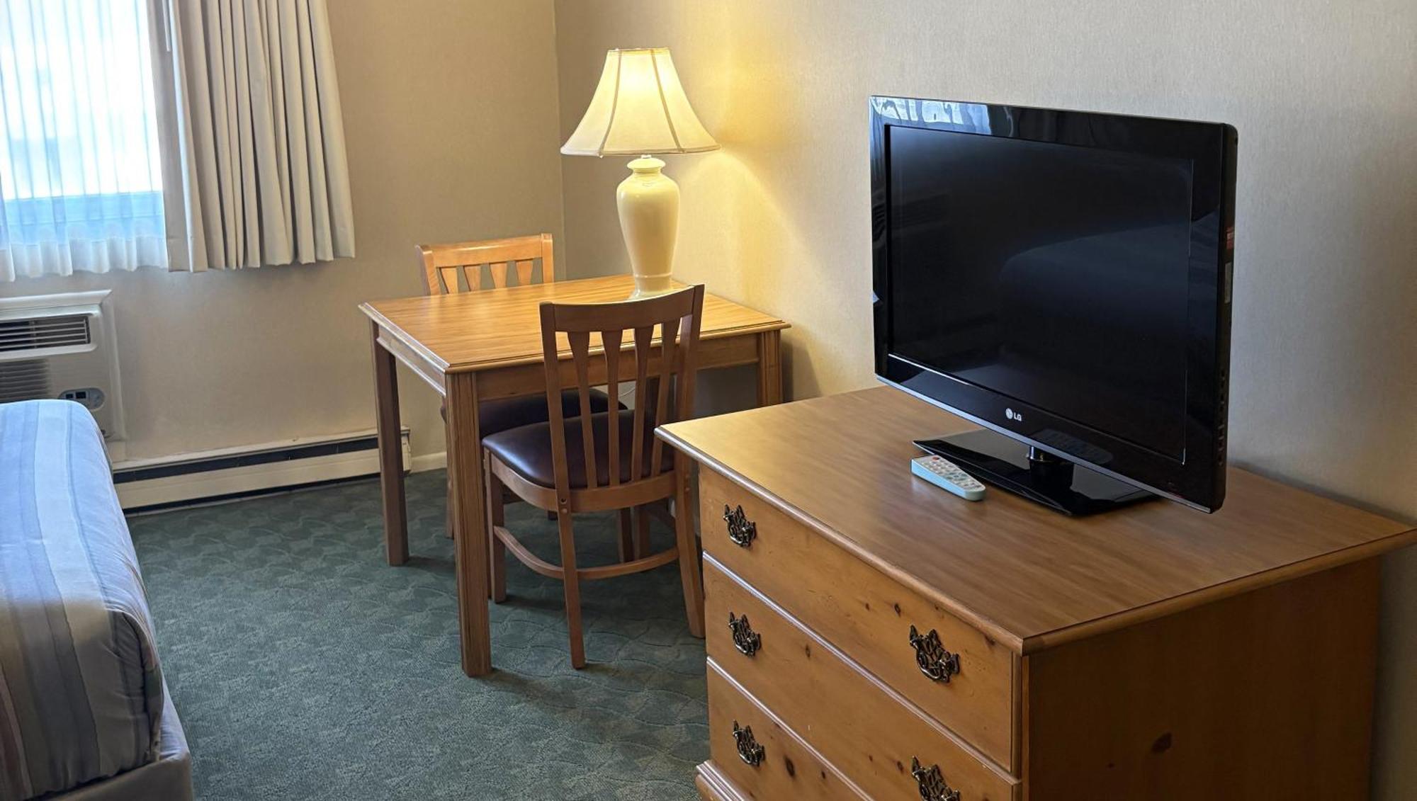 Magnuson Grand Pioneer Inn And Suites Escanaba Eksteriør billede