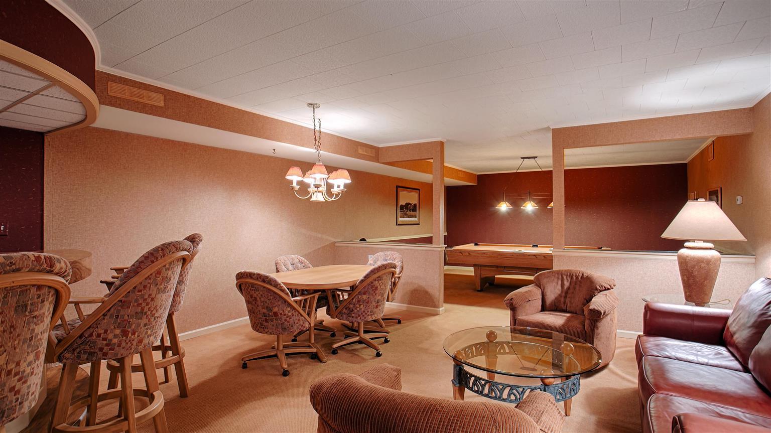 Magnuson Grand Pioneer Inn And Suites Escanaba Eksteriør billede