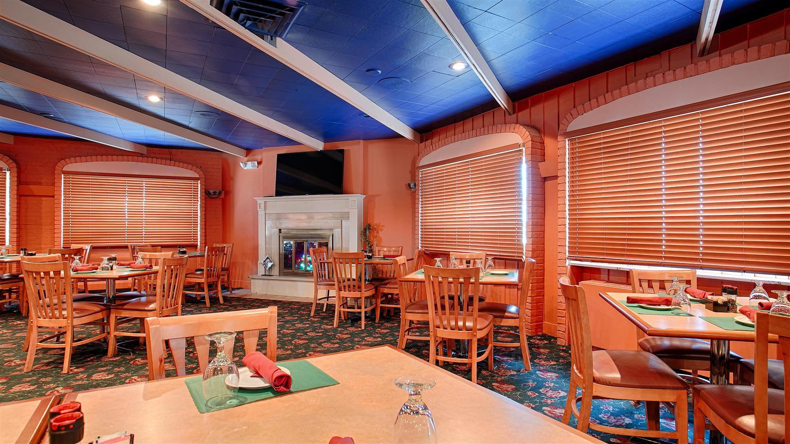 Magnuson Grand Pioneer Inn And Suites Escanaba Eksteriør billede